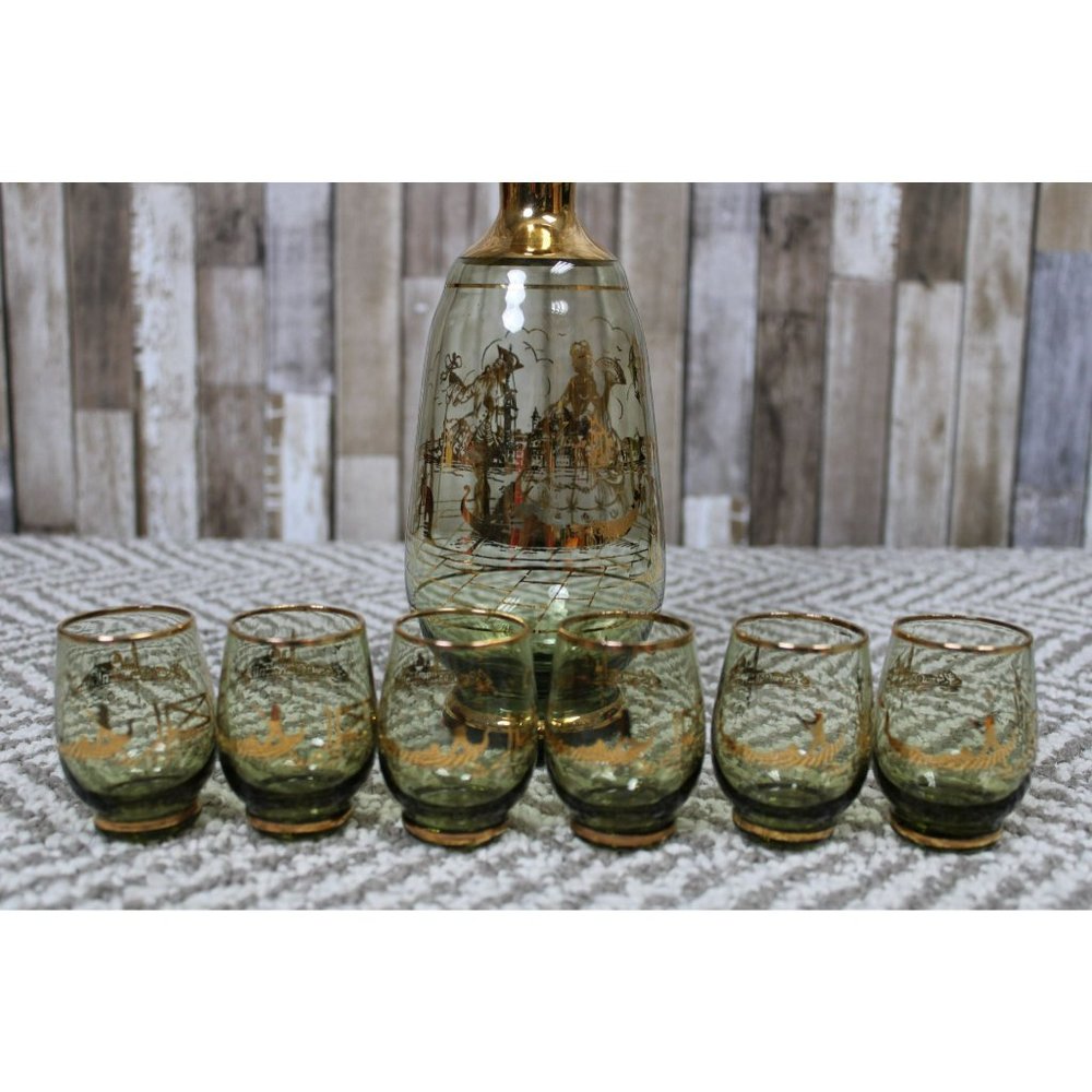 Vintage Glass Decanter Set With 5 Matching Shot Glasses - Picture 3 of 13
